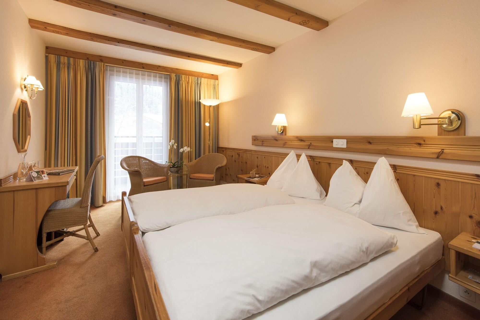 Alpine Hotel Wengen -Former Sunstar Wengen- ภายนอก รูปภาพ